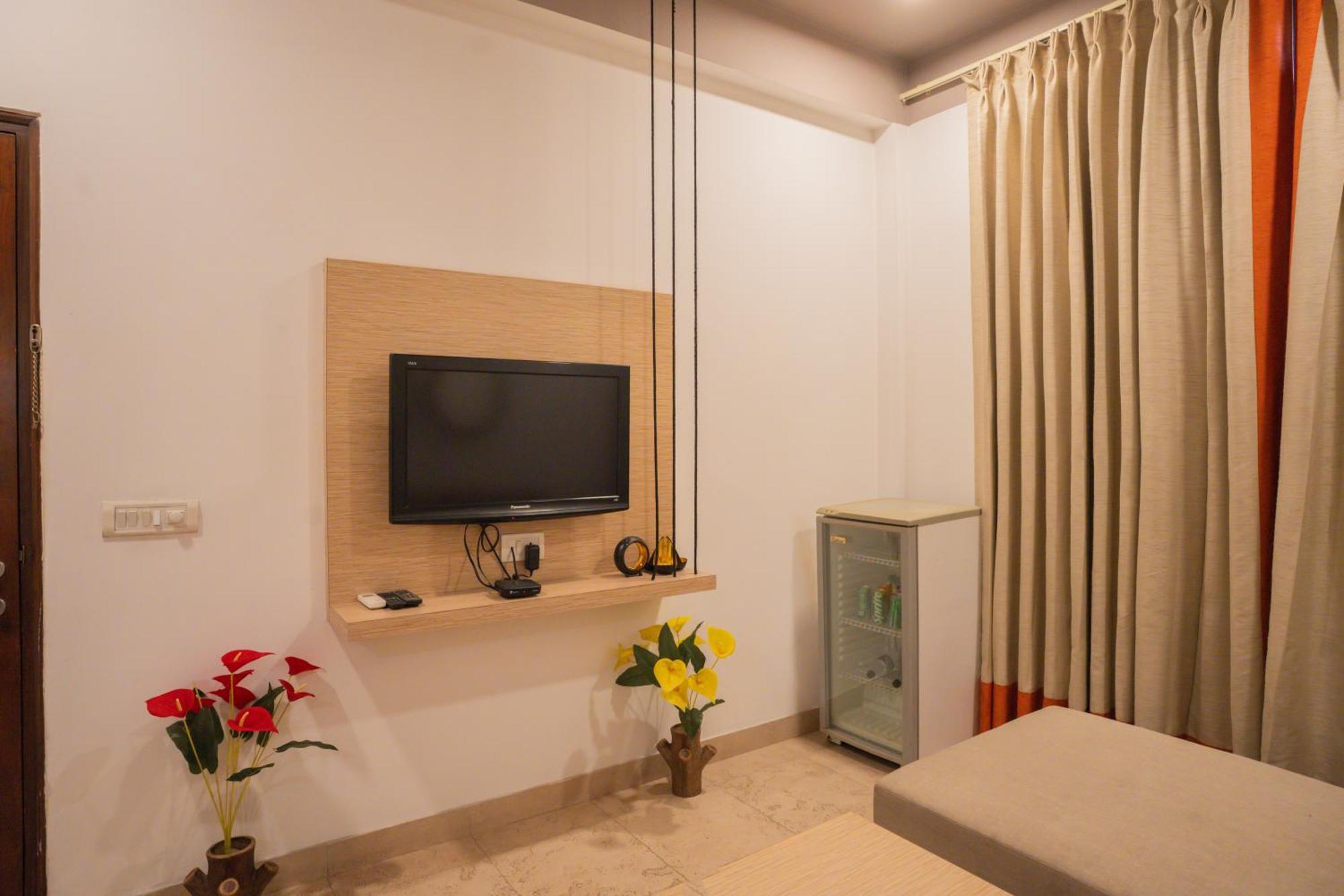 Ahuja Residency Parklane Hotel Gurgaon Luaran gambar