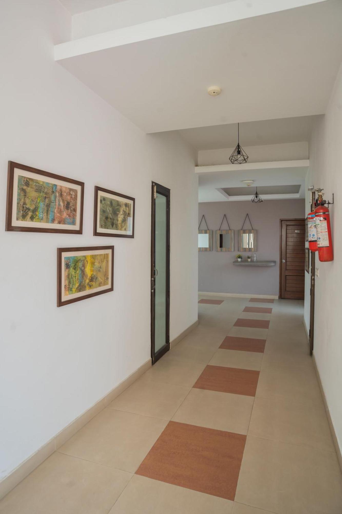 Ahuja Residency Parklane Hotel Gurgaon Luaran gambar