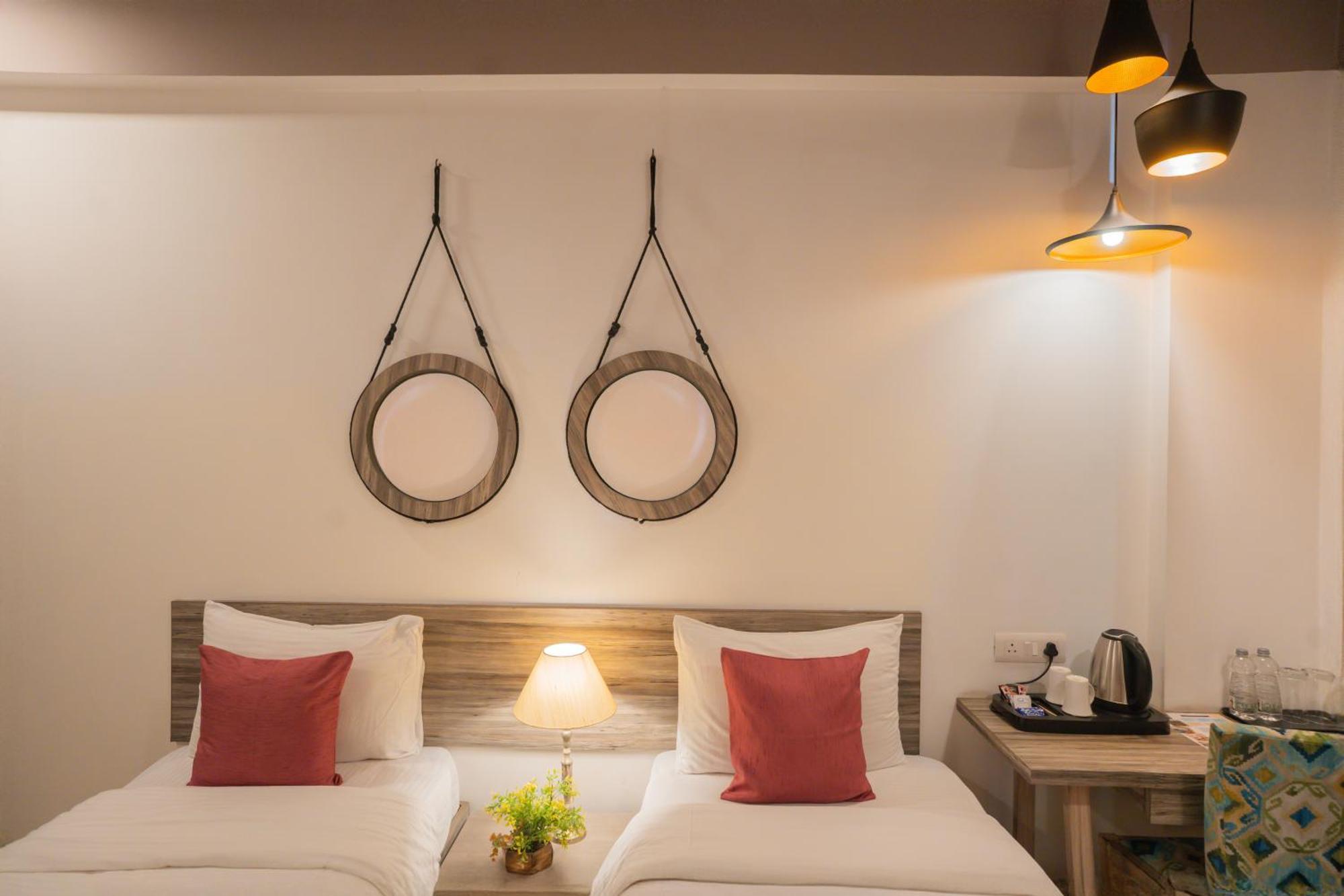 Ahuja Residency Parklane Hotel Gurgaon Luaran gambar