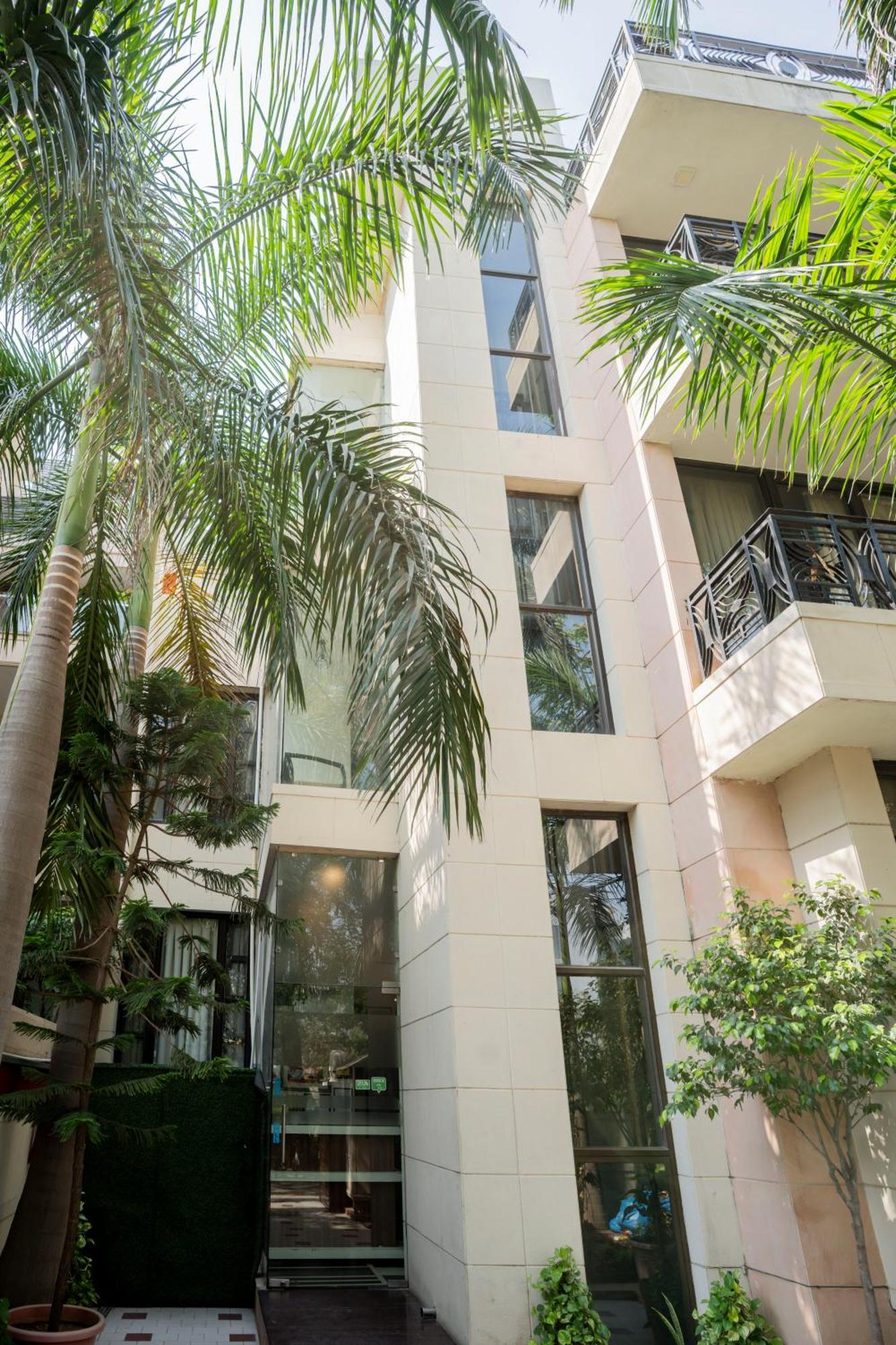 Ahuja Residency Parklane Hotel Gurgaon Luaran gambar