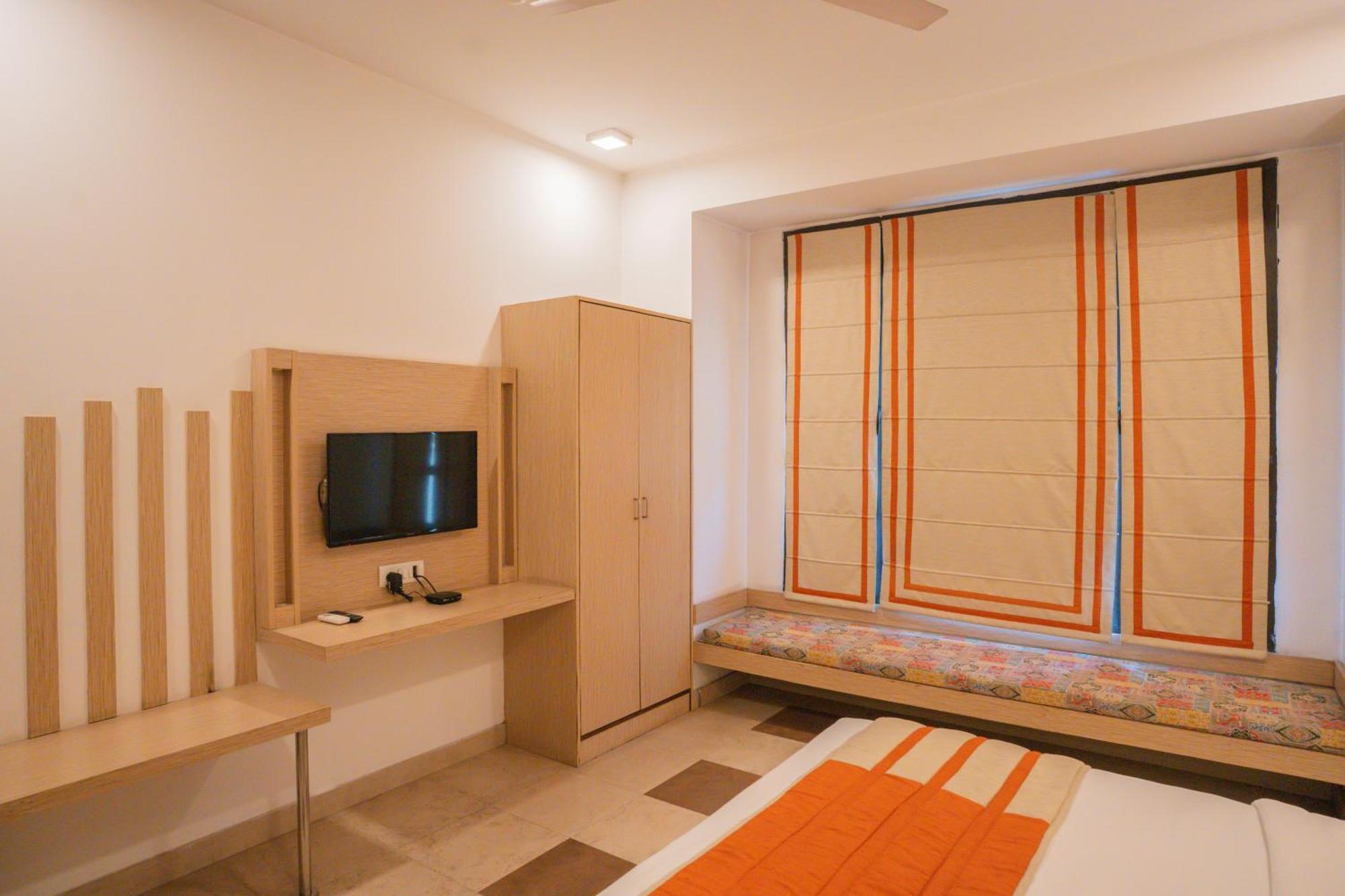 Ahuja Residency Parklane Hotel Gurgaon Luaran gambar