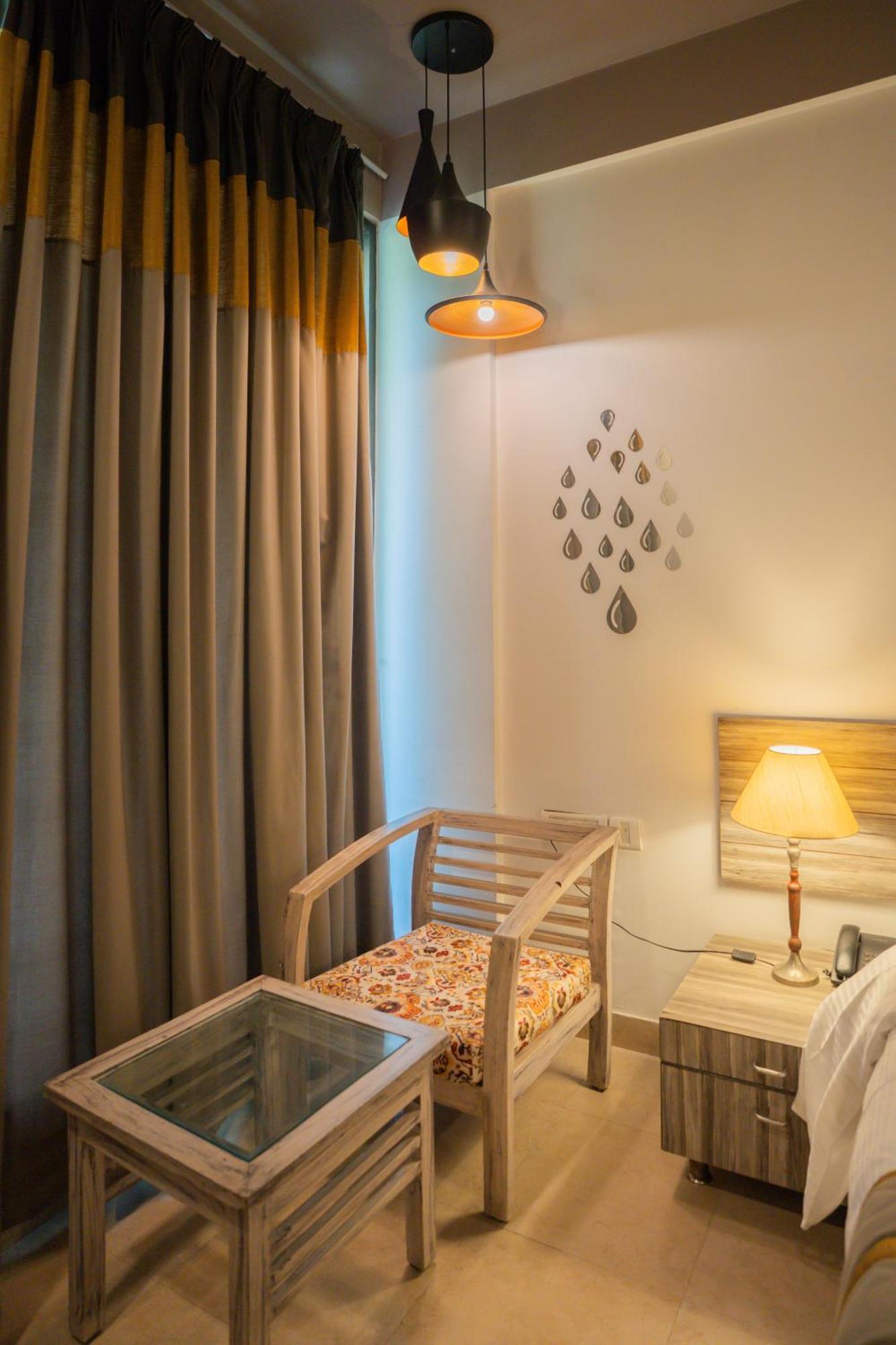 Ahuja Residency Parklane Hotel Gurgaon Luaran gambar