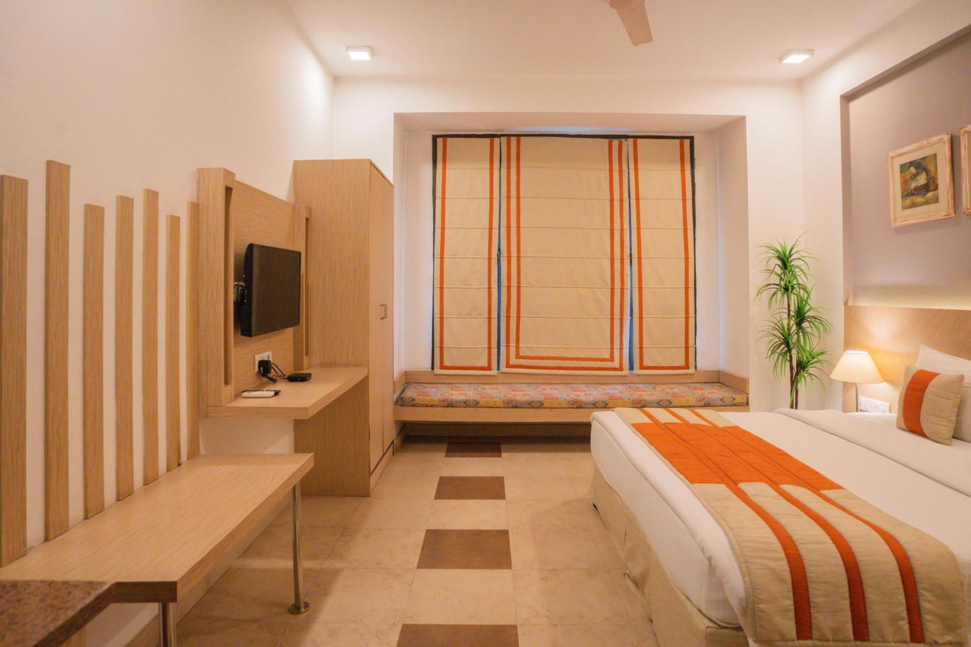 Ahuja Residency Parklane Hotel Gurgaon Luaran gambar